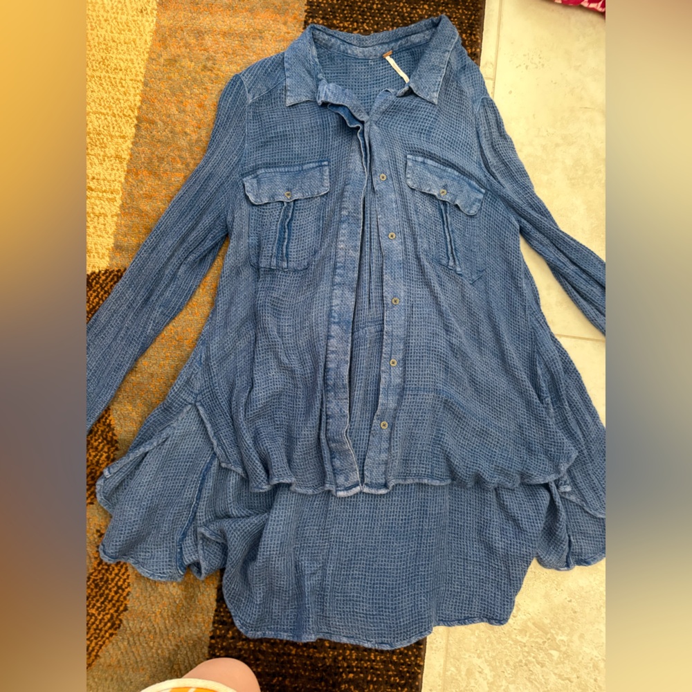 Free People Blue Button-Down Textured Long Sleeve Tunic - Picture 2 of 6